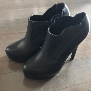 Chinese Laundry Black Booties Sz 8.5